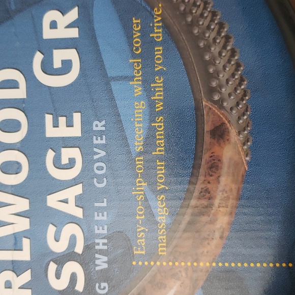 Burlwood Massage Grip Steering Wheel Cover - Picture 4 of 8